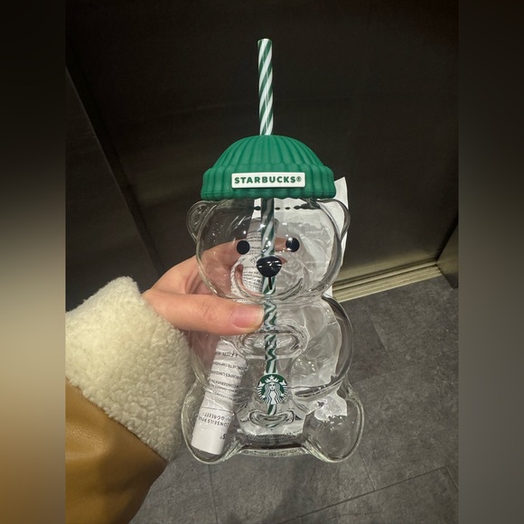 Starbucks 20oz Bearista 2025 Christmas limited edition holiday bear glass cup - Picture 2 of 3